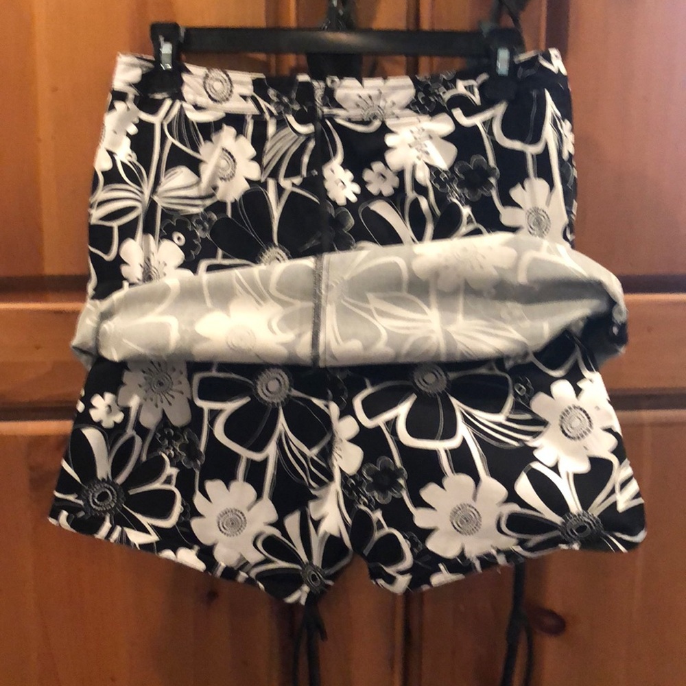 Skirt - Picture 5 of 8